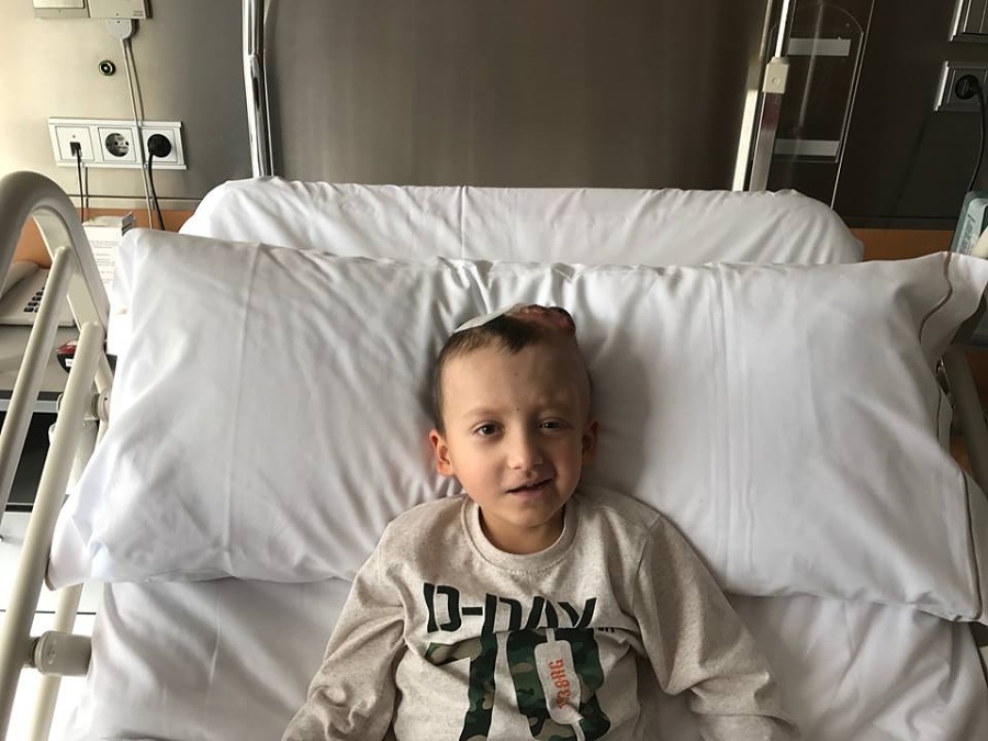 Това е Радо от Бургас! Помогнете му да оздравее, да се върне вкъщи и да има нормална Коледа!