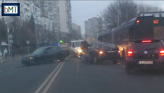 Тежка катастрофа край училище в бургаския ж.к. \