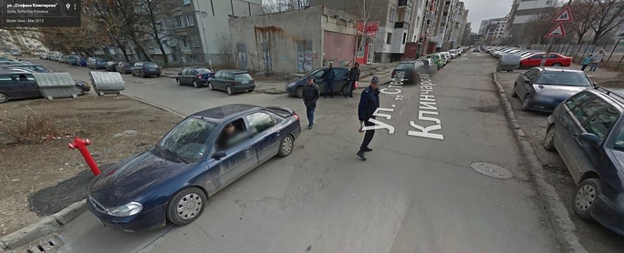 Парадокс! Български полицаи опитаха да спрат за проверка автомобил на Google Maps