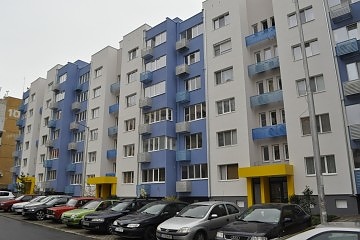 Община Бургас поддържа денонощна връзка с хората от санираните блокове