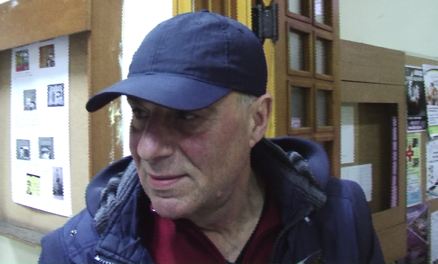 Изборният ден в Бургас започна! Някои членове на СИК се успаха