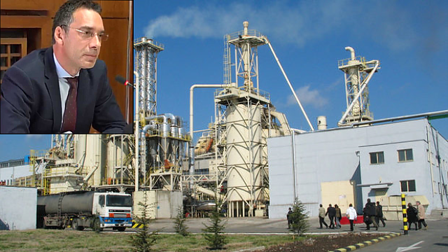 Кметът Димитър Николов застана зад бургазлии! Изиска спешна информация за проверките на въздуха заради „Кроношпан\