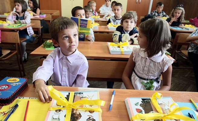 Над 2300 са свободните места за първокласници в бургаските училища, записванията започват на 15 май