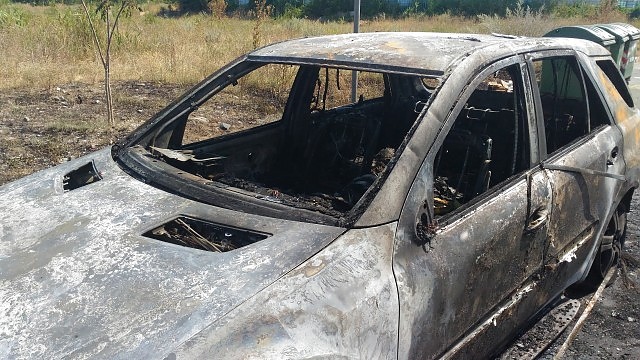 Взрив в Слънчев бряг събуди почиващите, оказа се запалена кола (СНИМКИ)