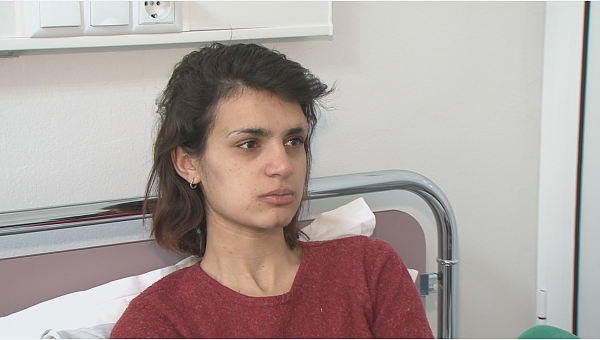 Самоубийцата Антония, премазана от влак в Бургас, изпадна отново в депресия, крещяла на лекарите: Защо ме спасихте?