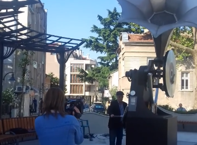 Грамофона в центъра на Бургас вече \