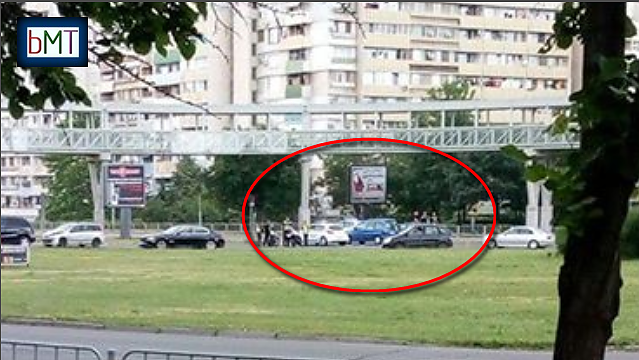 Извънредно! Катастрофа между два автомобила затапи кръговото на \