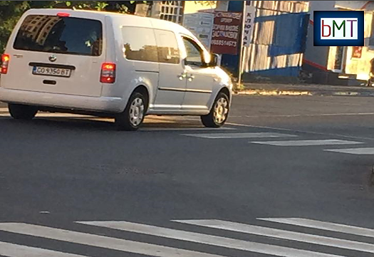Без капка срам! Този шофьор блъсна дете на пешеходна пътека в бургаския ж.к. \