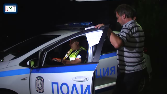 Зрелищно! Полицията спипа надрусан сутеньор да превозва проститутка в Приморско, вижте мащабната полицейска акция по морето (ВИДЕО)