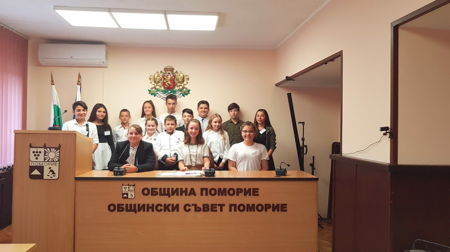 Ученици от Каблешково оглавиха община Поморие за ден