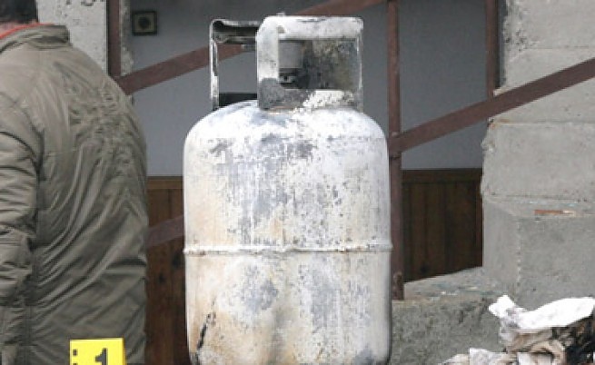 Днес почина мъжът от Свети Влас, чиято газова бутилка миналия месец го вкара във Военната болница във Варна