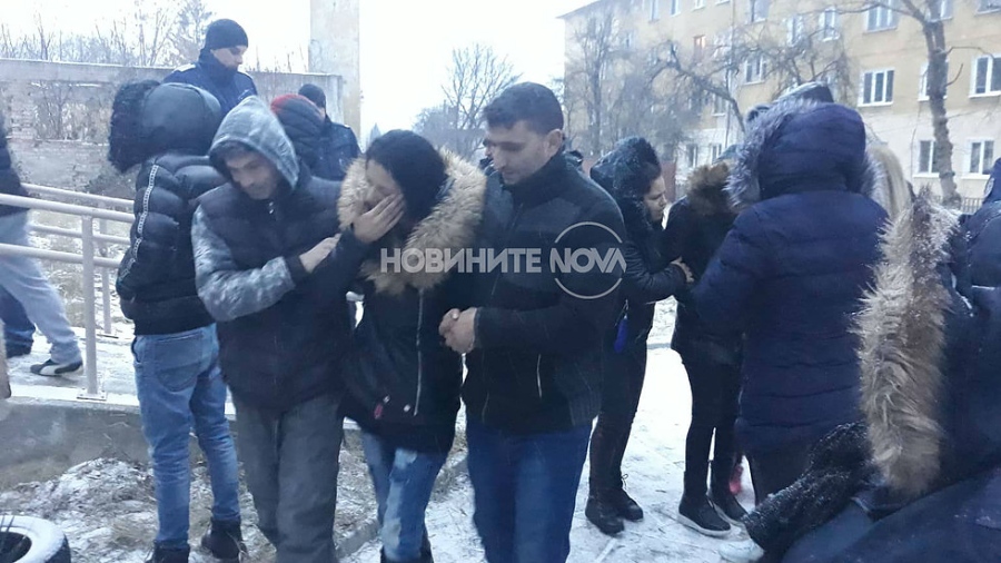 Момченце издъхна, докато чака екип на Спешна помощ