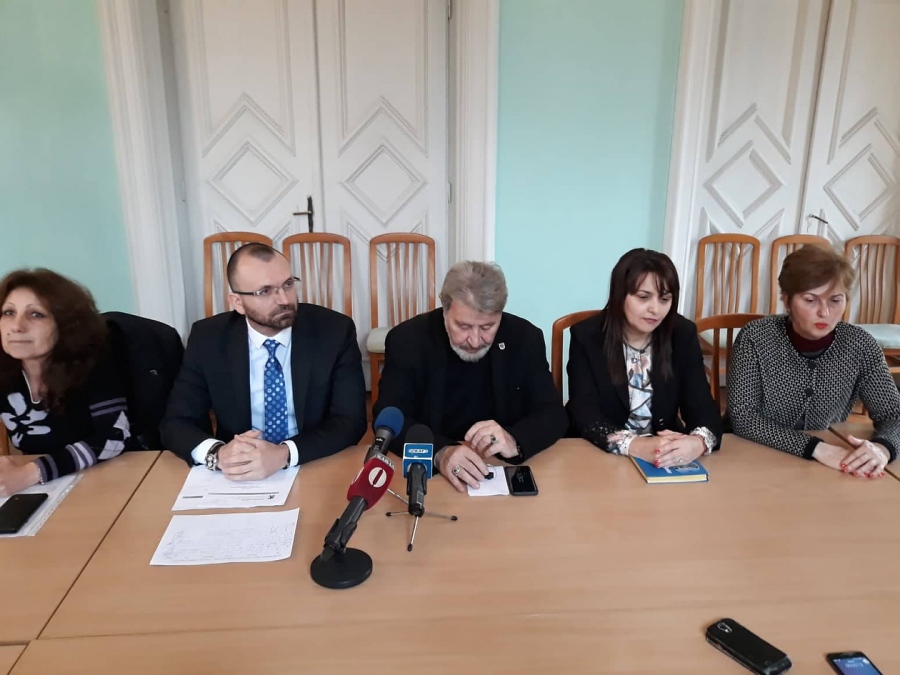 Официално! Удължават грипната ваканция в Бургас, болните нарастват