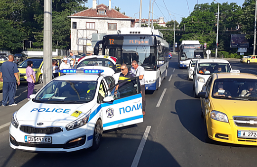 Две възрастни бургазлийки са в болницата след инцидент в градския транспорт