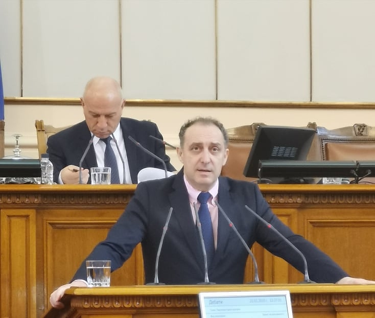 Бургаски депутат:  Събраната такса „шум“ от летищата е над 5 млн. лв., очакваме изпълнението на проекта за шумоизолираща стена в Бургас