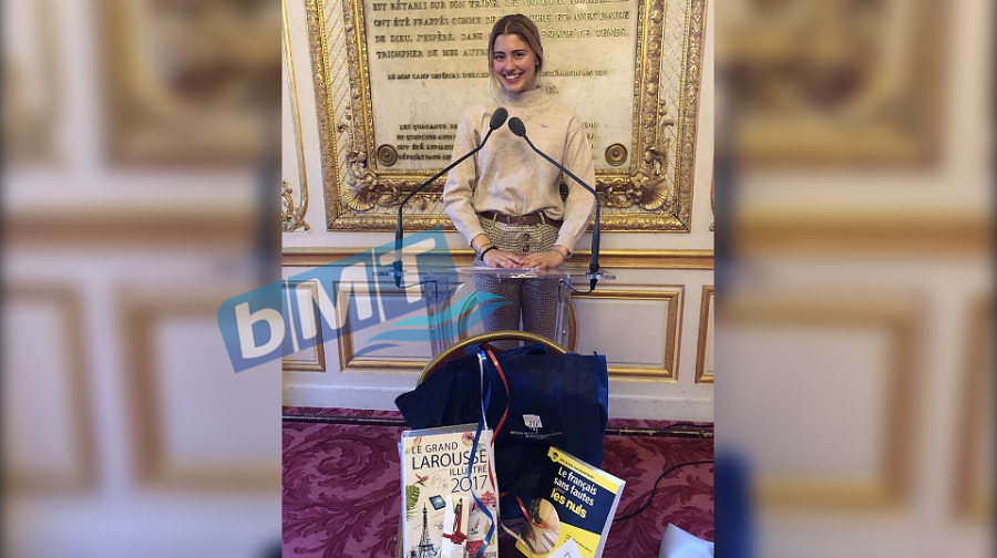 Само в bMT! Красивата бургазлийка Мария Андреева изнесе впечатляваща реч в сената във Франция
