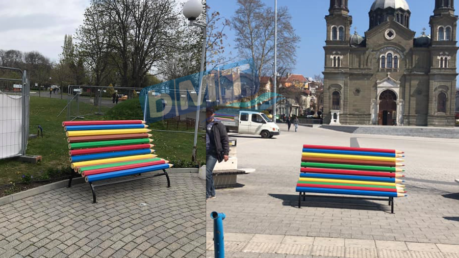 Вече и в Бургас! Всеки може да отдъхне на пейки от шарени моливи (СНИМКИ)