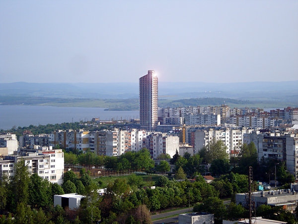 Разширяват най-големия бургаски ж.к. \