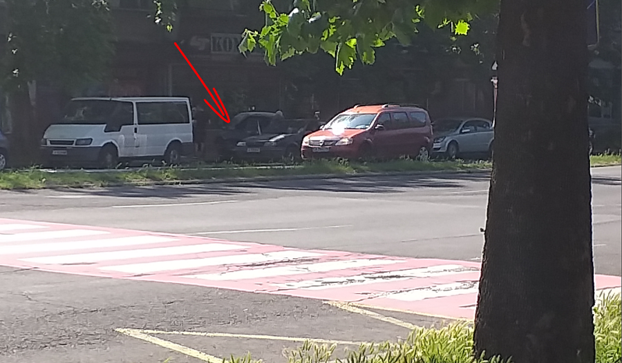 Извънредно! Автомобил избухна в пламъци на бул. \