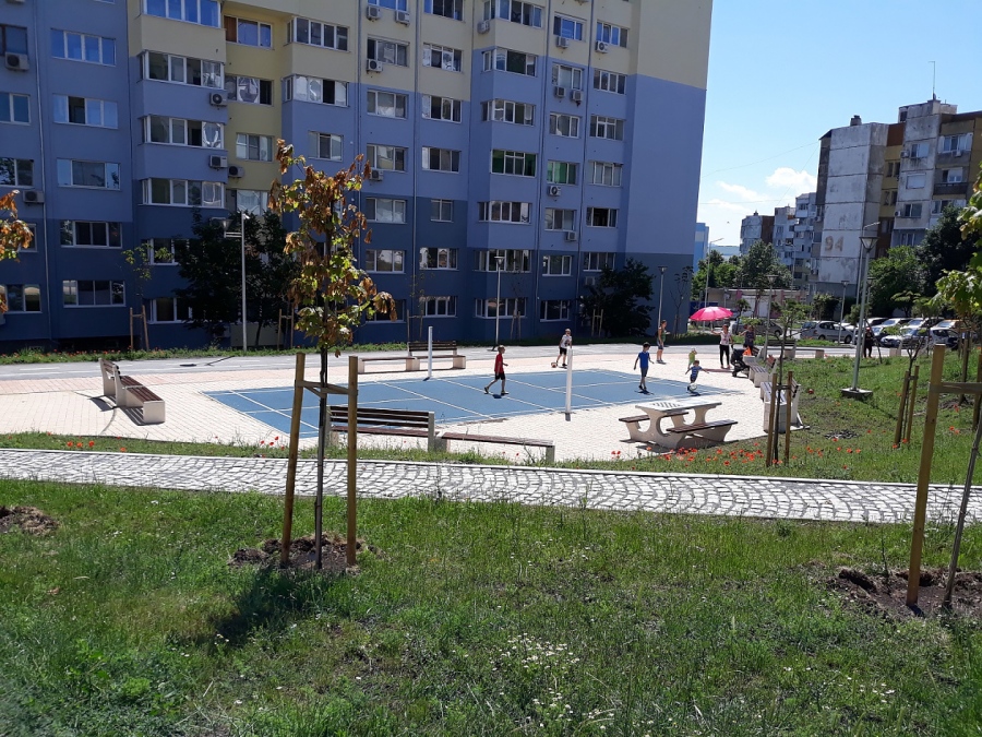 Пълна промяна претърпя още едно междублоково пространство в бургаския ж.к. „Меден рудник“