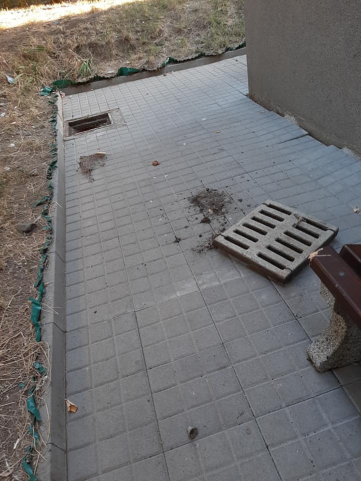 Възмутително! Вандали потрошиха кът за отдих в бургаския ж.к. „Изгрев“ (СНИМКИ)