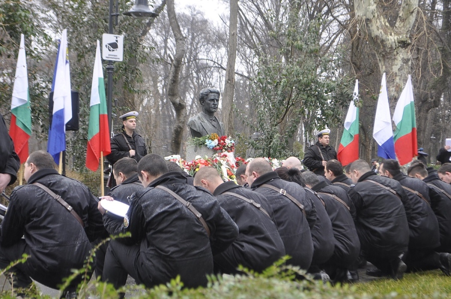 Ето как Бургас ще преклони глава пред паметта на Апостола