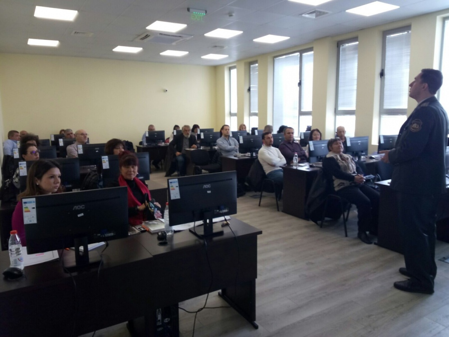 Кметове и експерти се обучават за действия при кризи и наводнения