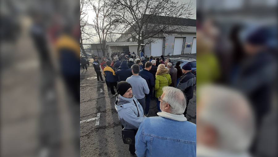 Истерия пред КАТ-Бургас! Огромна опашка заради газовите уредби