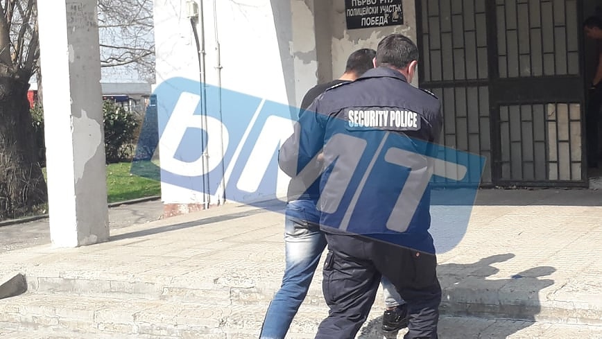 Извънредно! Вижте зрелищни арести след мащабна акция в ромската махала в Бургас