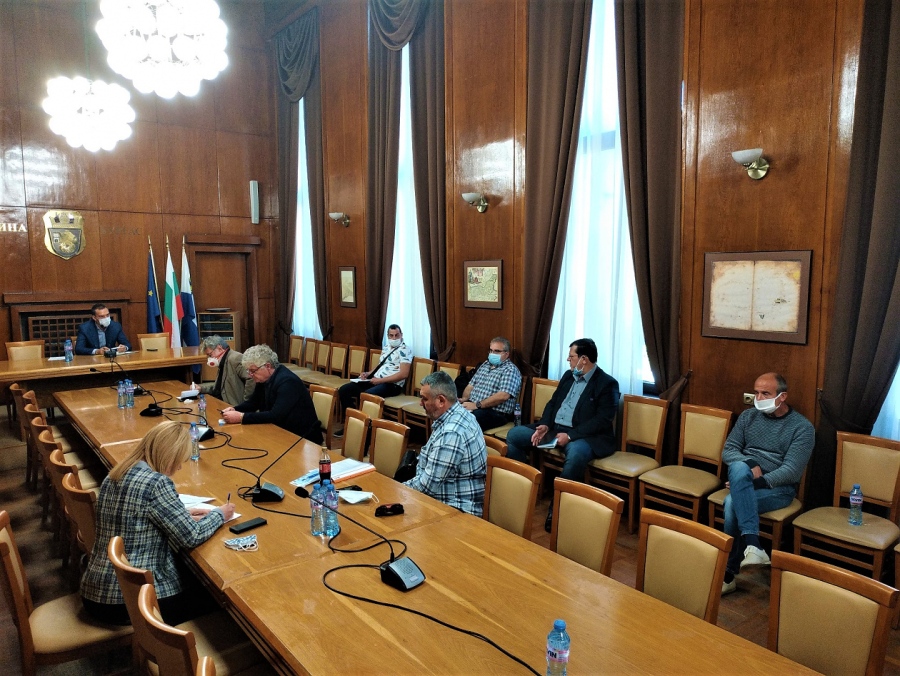На прага на сезона: Правят мащабно тестване в Бургас за изграден имунитет срещу COVID-19