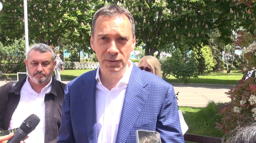 Кметът Димитър Николов: Трябва да пазим своя език, бъдещето на Бургас са младите и образовани хора