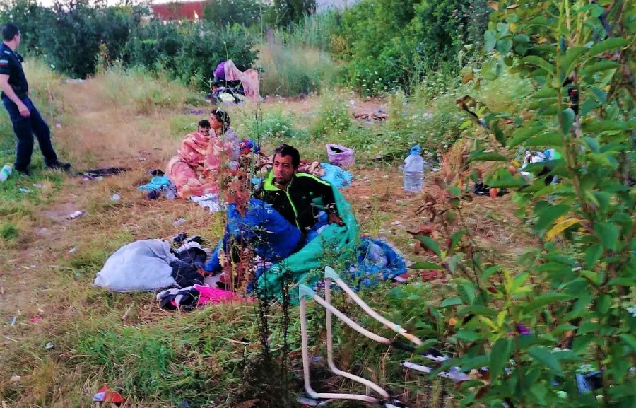 Нова акция срещу ромските катуни в Бургас, изгониха 25 пришълци (СНИМКИ)