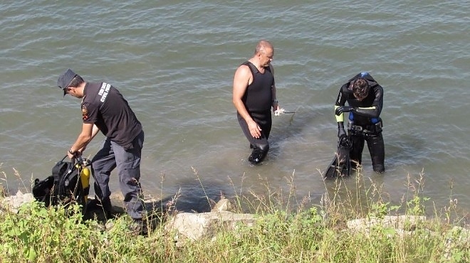 Младеж изчезна в морето край Обзор, издирват трупа му