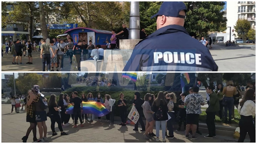Хомосексуалисти спретнаха голяма демонстрация в центъра на Бургас, страхуват се от нападения