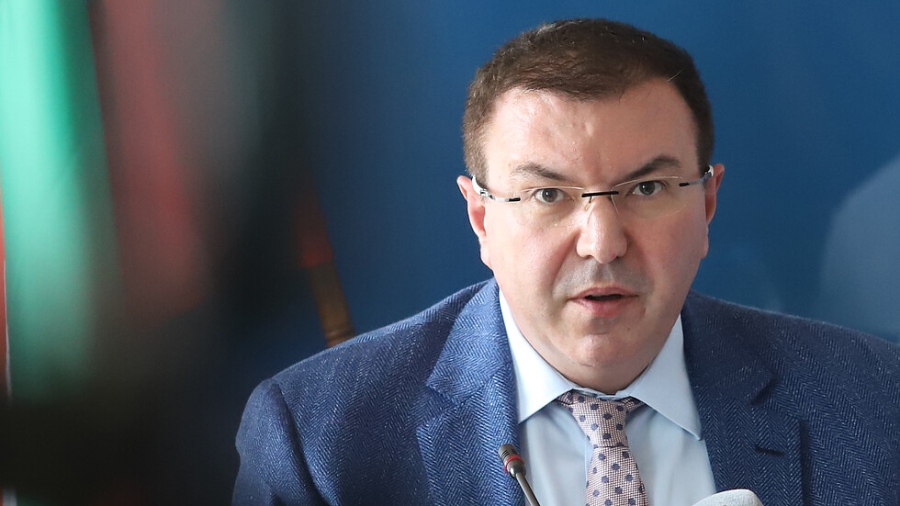 Извънредно! От четвъртък затварят всички гимназии, барове и дискотеки в страната, вижте още какви мерки влизат в сила