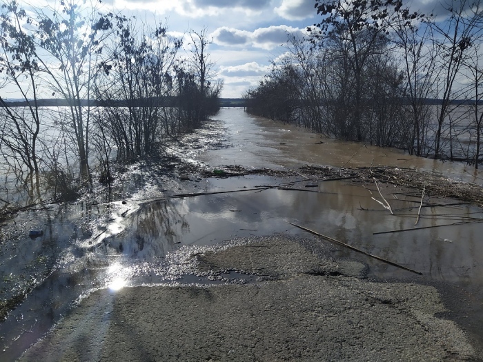 Отвориха пътя между бургаските села Димчево и Присад след месеци под вода