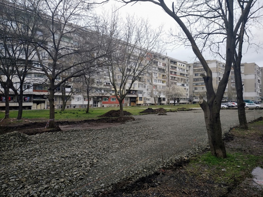 Изграждат нов паркинг със 100 места и алейна мрежа в бургаския ж.к. „Изгрев“