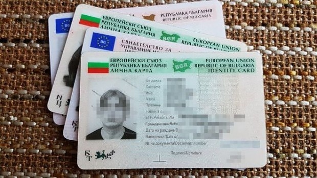 Сигнал за гласуване с чужди лични карти в две села в Бургаско