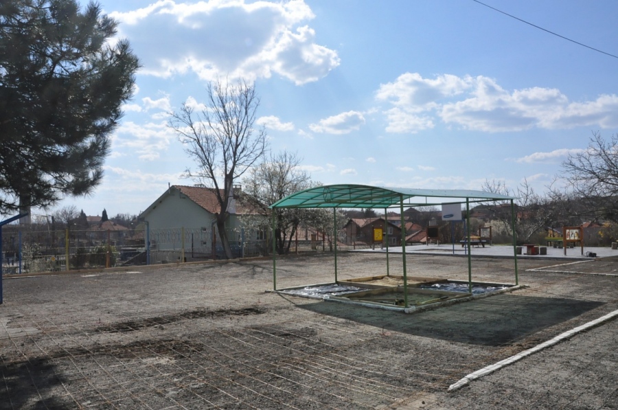 Започна цялостното обновяване на площадките в 10 бургаски детски заведения