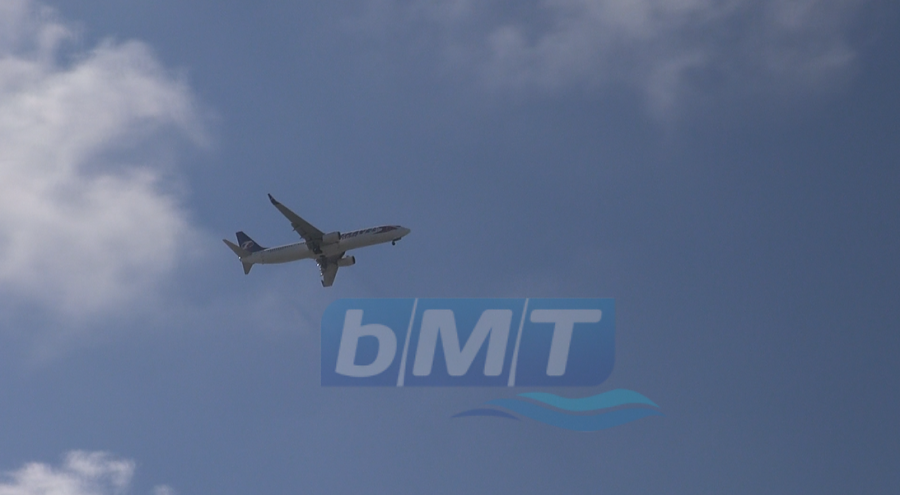 Туроператори и авиокомпании отмениха чартъри от Русия и Великобритания за България до края на юни