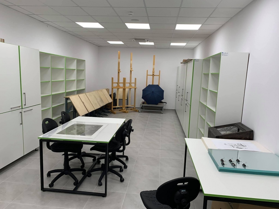 Филиалът на НХА в Бургас се разрасна,  катедра “Графика” се мести в новата библиотека (СНИМКИ)