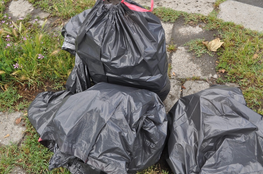 Вижте как може да изхвърляте едрогабаритни и строителни отпадъци безплатно в Бургас