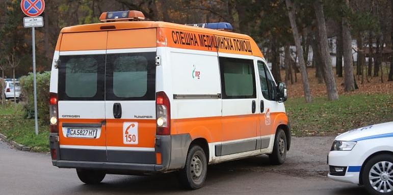 3-годишно дете е със сътресение на мозъка след удар от автомобил в Руен