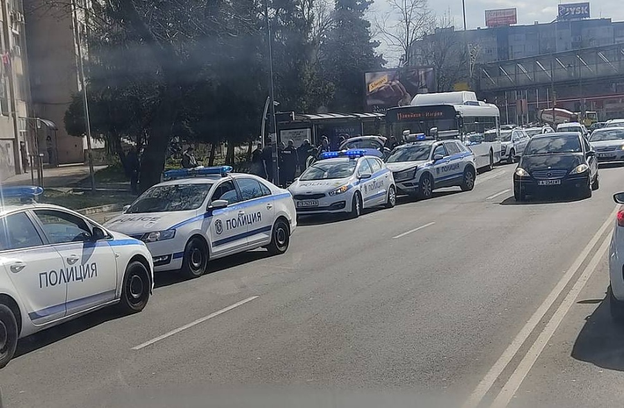 Сигнал за масов бой на Трапезица вдигна бургаската полиция на крак