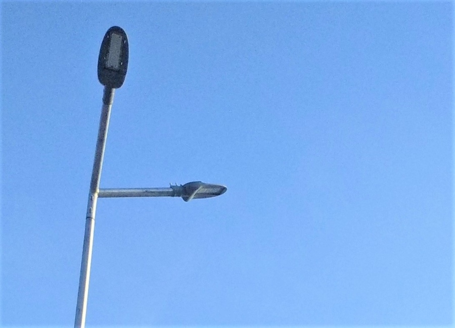 Отстраняват авария на осветлението по бул. „Тодор Александров“ в Бургас, затова включват лампи през деня