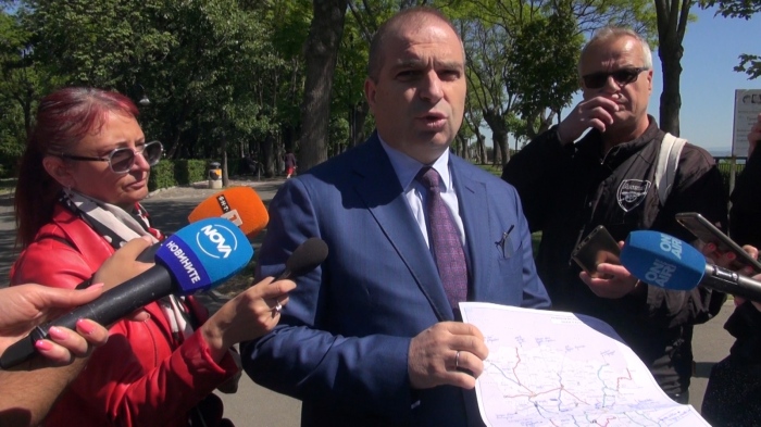 Регионалният министър: Някой умишлено иска да отложи ремонтите на близо 600 км пътища в Бургаско 