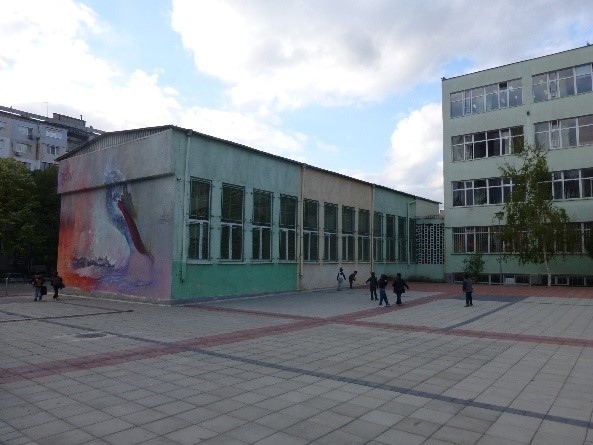 Бургаско училище ще грейне с чисто нов физкултурен салон 