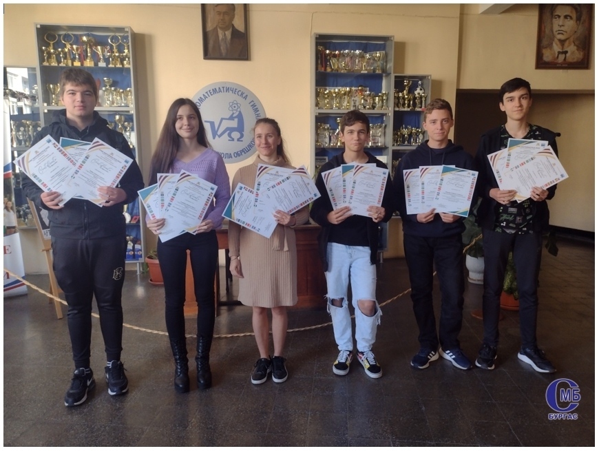 Шестима млади бургаски математици разбиха световната конкуренция