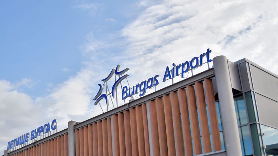 Летище Бургас е затворено! 