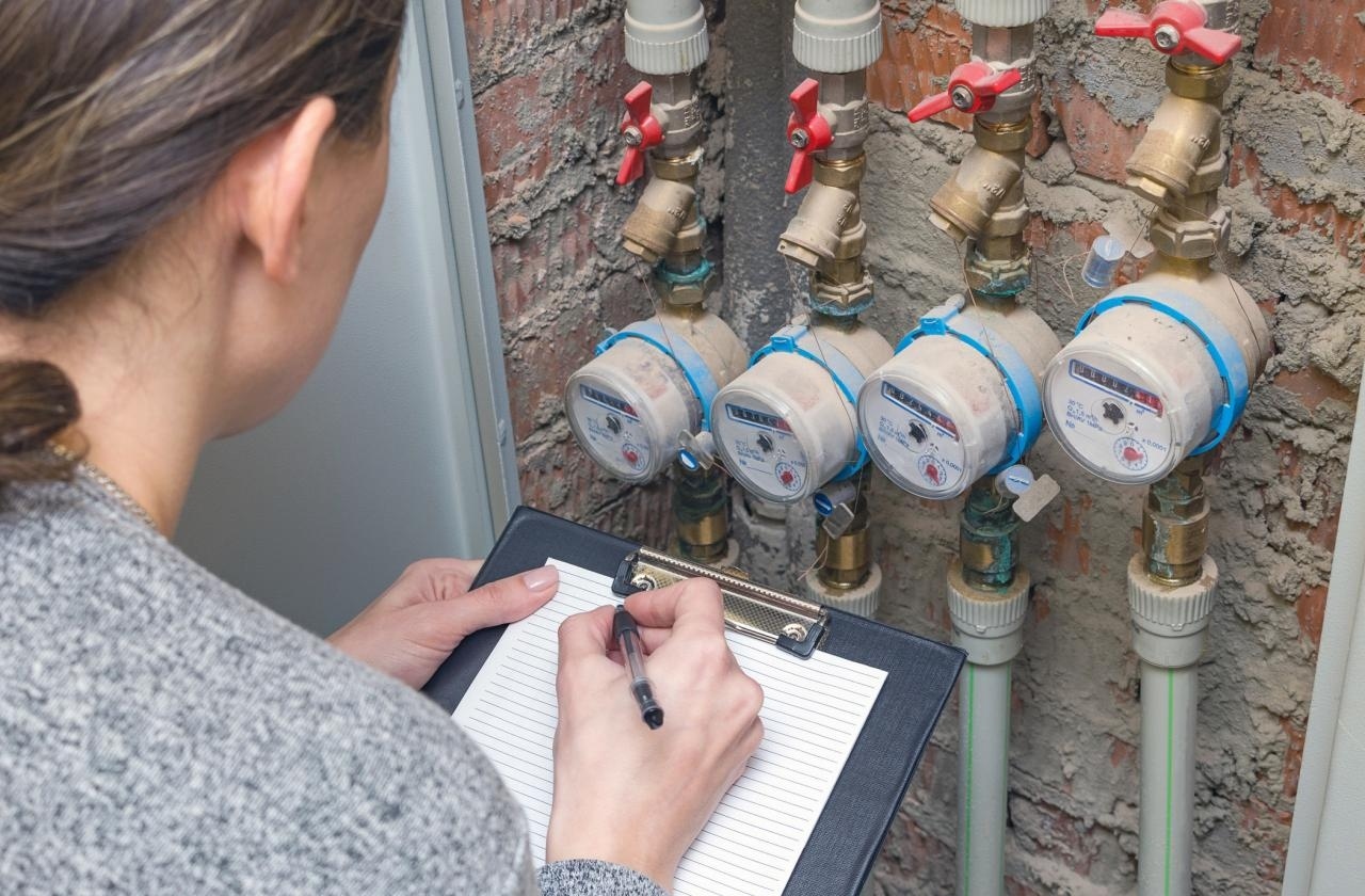 Омбудсманът на Бургас сигнализира за проблеми с отчитането и фактурирането на водата